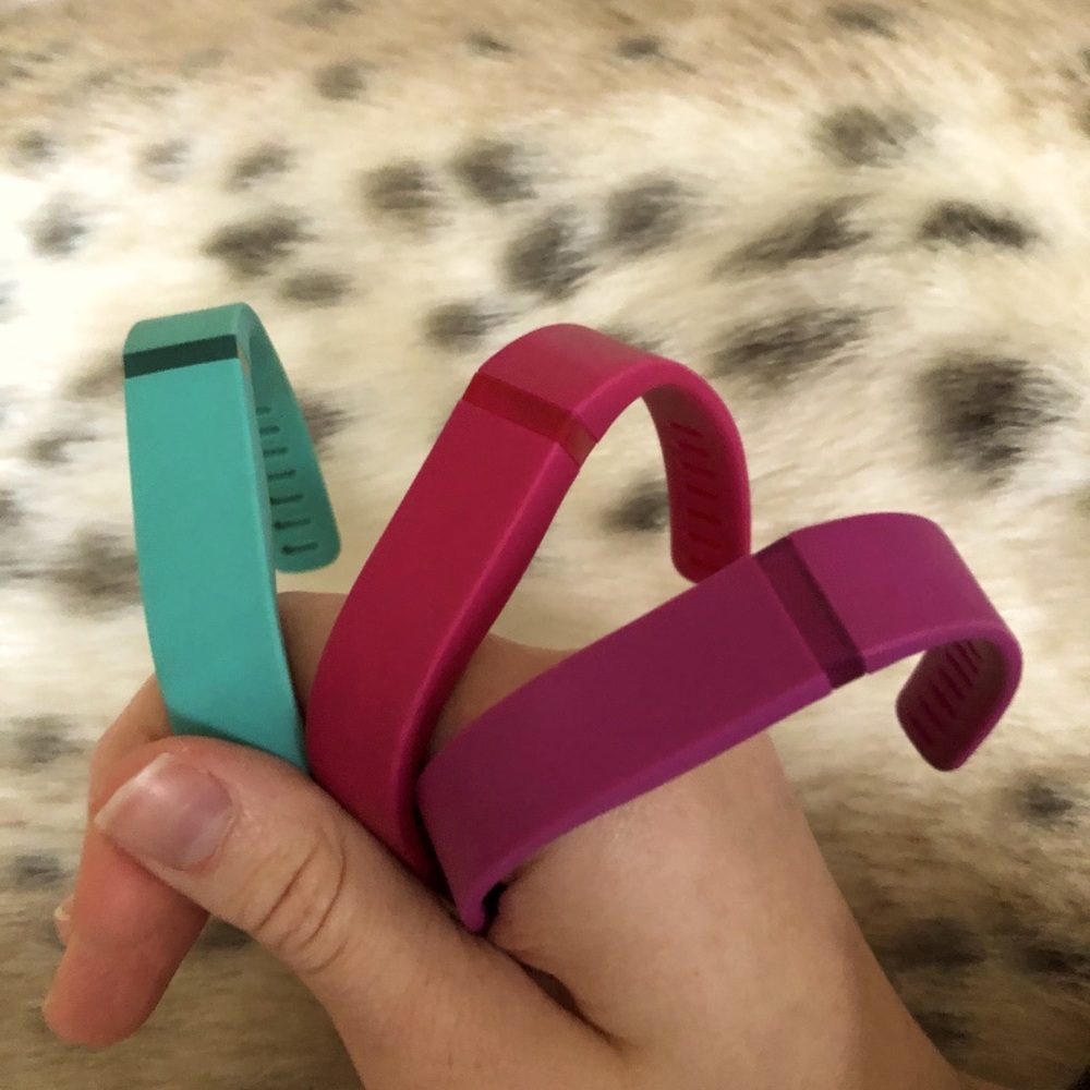 Fitbit flex bands (3 included)